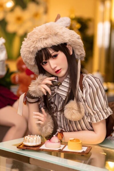 Casey Calvert Glamour Silicone Bliss (155cm) – Bezlya Doll