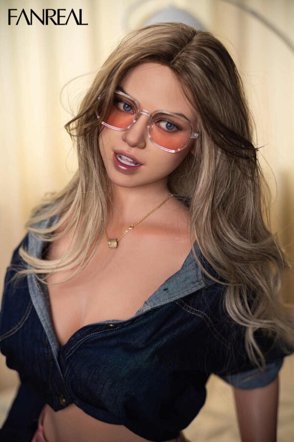 170cm/5ft7 G-cup Silicone Sex Doll – Maria.B - Image 10
