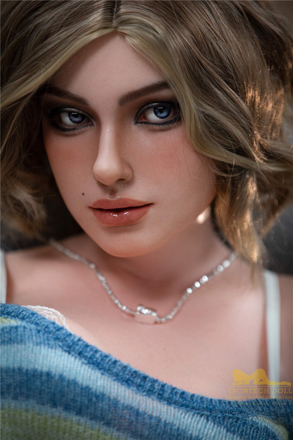 152cm/4ft12 A-cup Silicone Sex Doll – Luna - Image 7