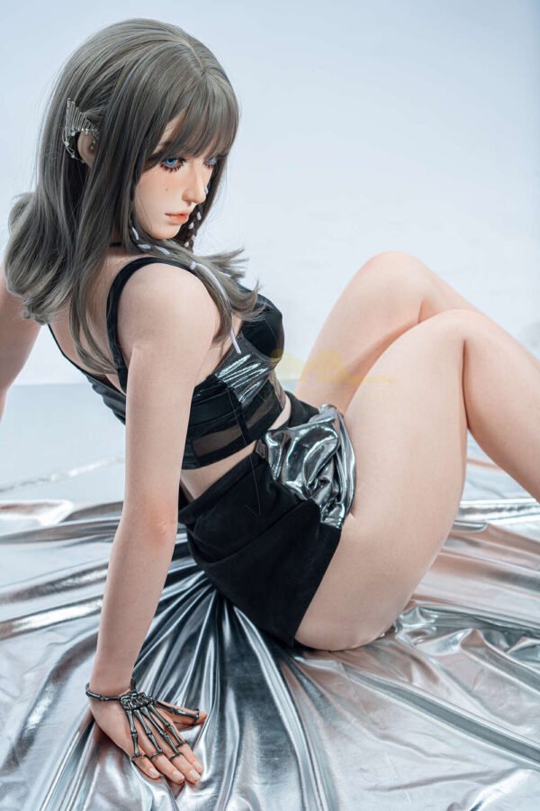 163cm/5ft4 B-cup Silicone Sex Doll – Yumeko - Image 9