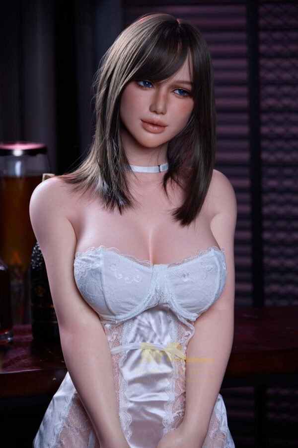 164cm/5ft5 All-In-One Seamless Neck Silicone Sex Doll – Celine