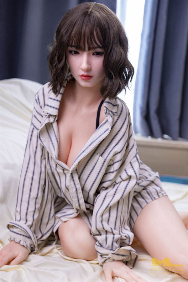165cm/5ft5 G-cup Silicone Sex Doll – Betty - Image 11