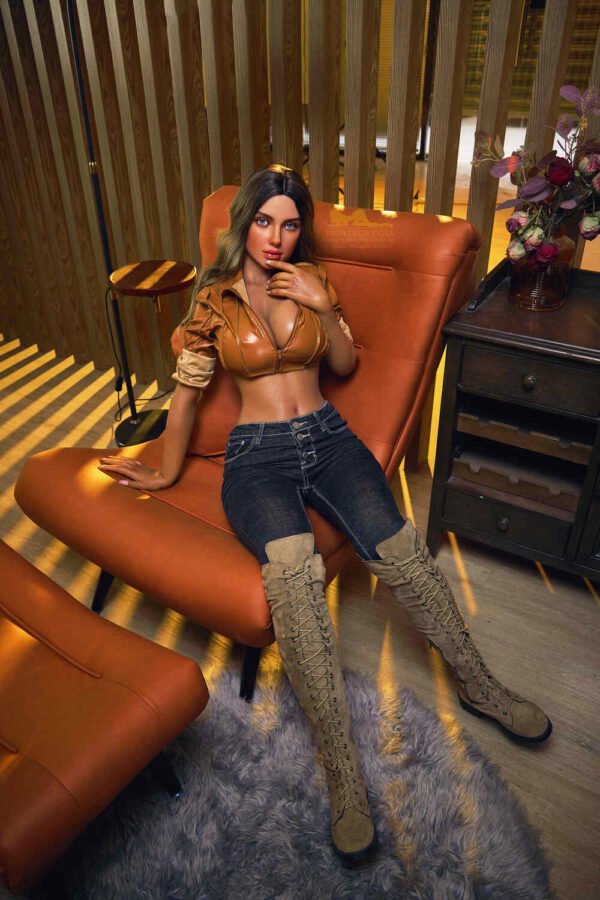 165cm/5ft5 G-cup Silicone Sex Doll – Emily Bart - Image 16
